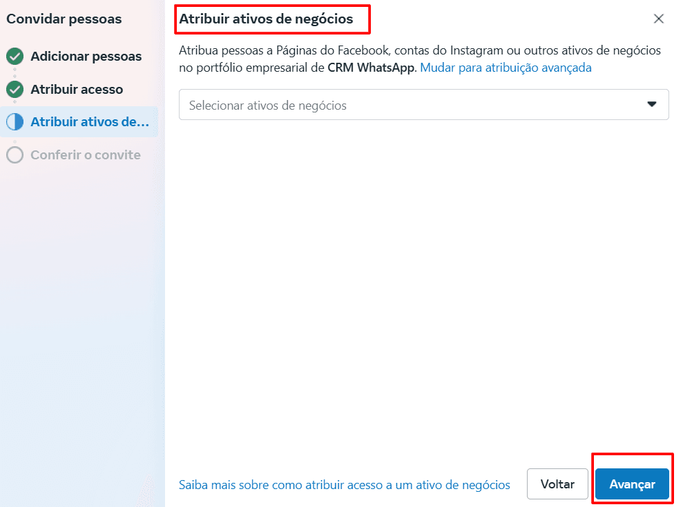 Etapa "Atribuir ativos de negócios" com o seletor de ativos e o botão Avançar em destaque