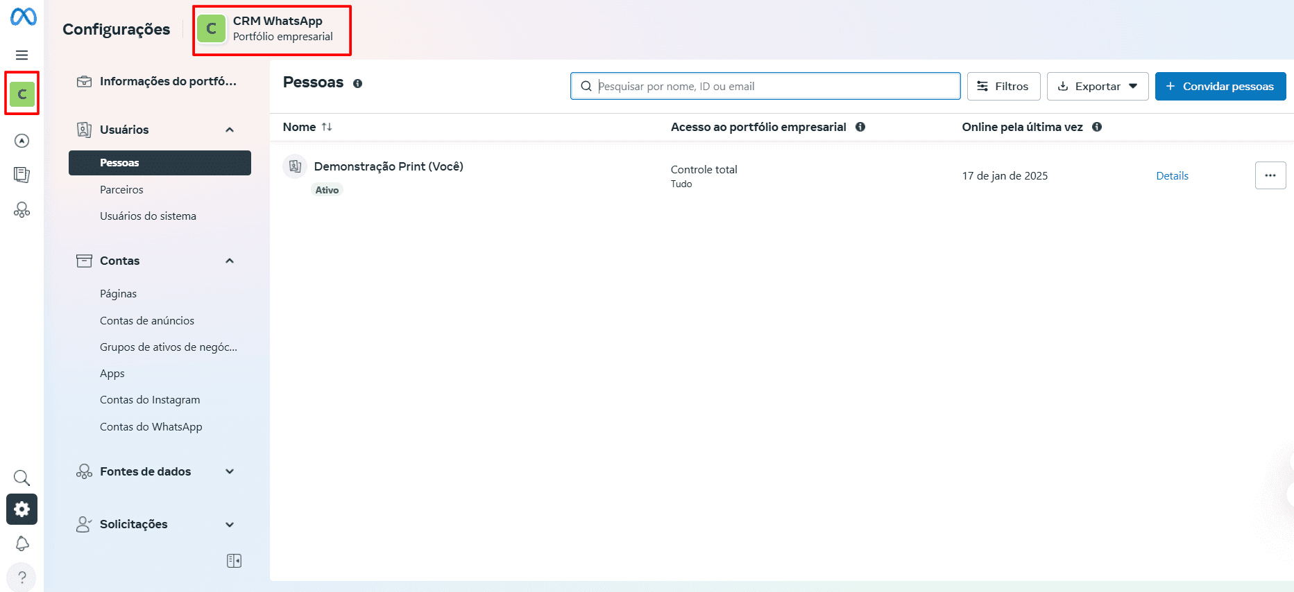 Configurações do portfólio empresarial, com o menu de Usuários e Contas e a lista de pessoas com acesso